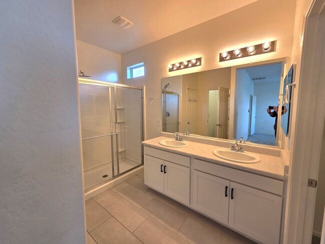 Building Photo - Beautiful 3-bed, 2-bath in North Cooper Canyon!