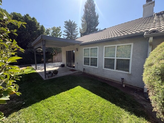 Building Photo - 3524 S Lincoln Ct