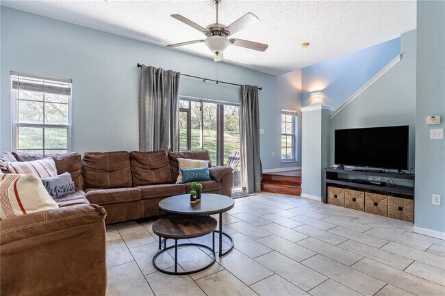 Building Photo - 2728 Sun Key Pl