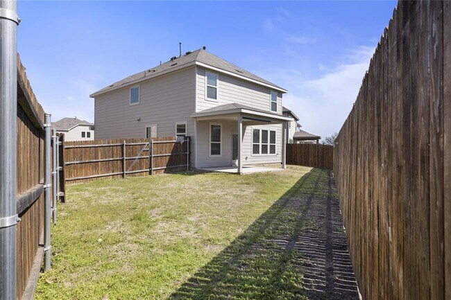 Building Photo - 15802 Celosia St