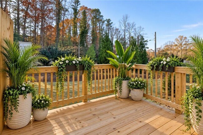 Building Photo - 8026 Linfield Way