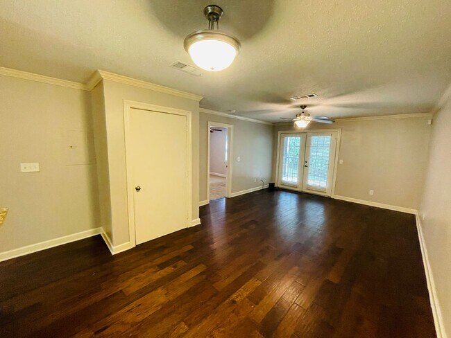 Building Photo - 2BR/2BA FOR RENT