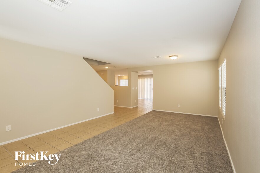 Building Photo - 6133 N Talbot Springs Ct