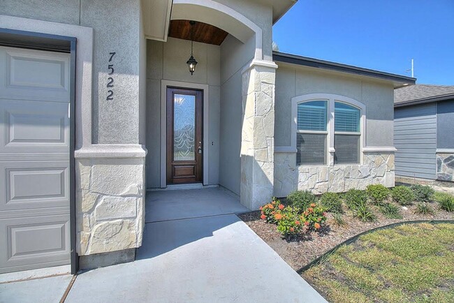 Building Photo - 7522 Sable Creek Dr