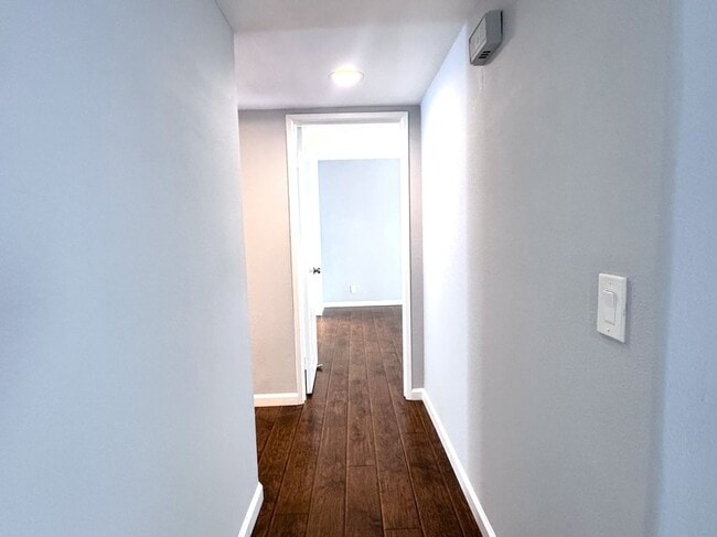 Building Photo - 25155 Via Terracina
