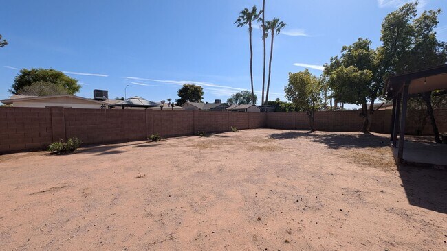 Building Photo - 2431 W Plata Ave