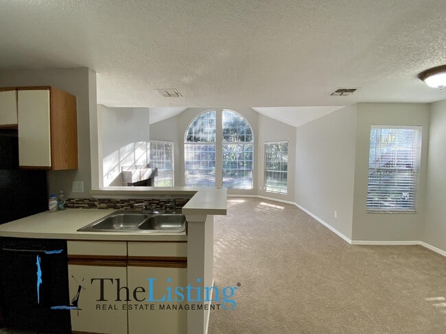 Building Photo - 610 Colorado Pl