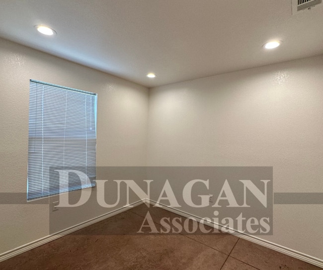 Building Photo - 706 N Guadalupe St
