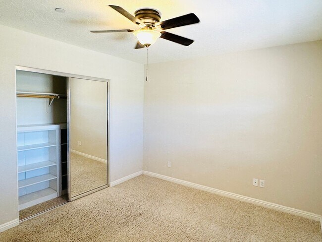 Building Photo - 3Bedroom/2Bathroom Coming soon July 2025!