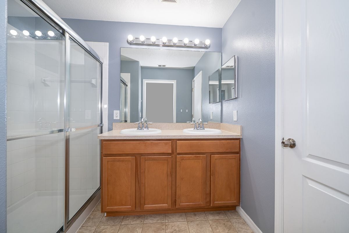 Building Photo - 2942 Rodrick Cir