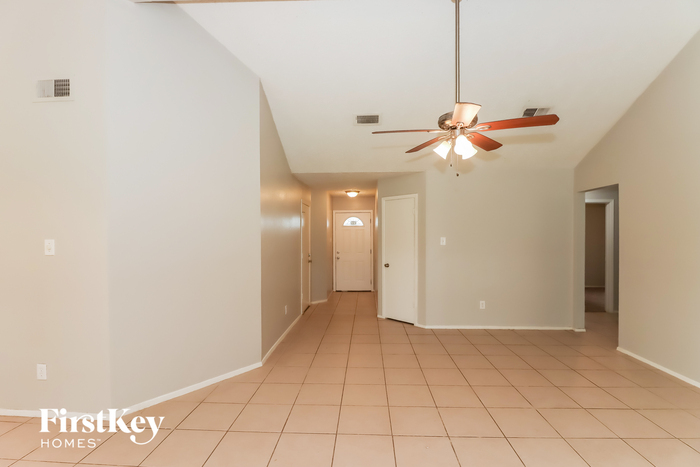 Building Photo - 16318 Sky Blue Ln