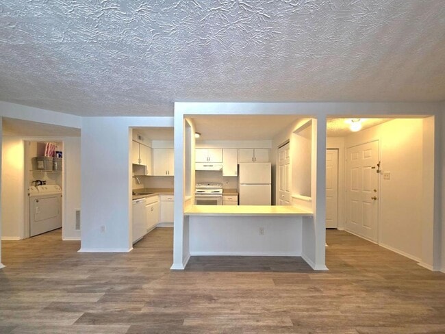 Building Photo - 8380 Brockham Dr