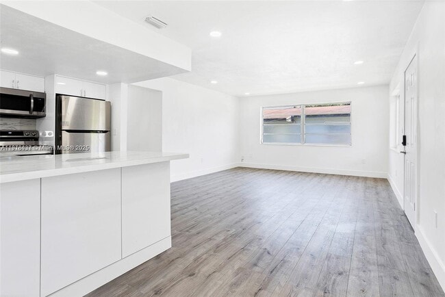 Building Photo - 4647 NW 15th Ct