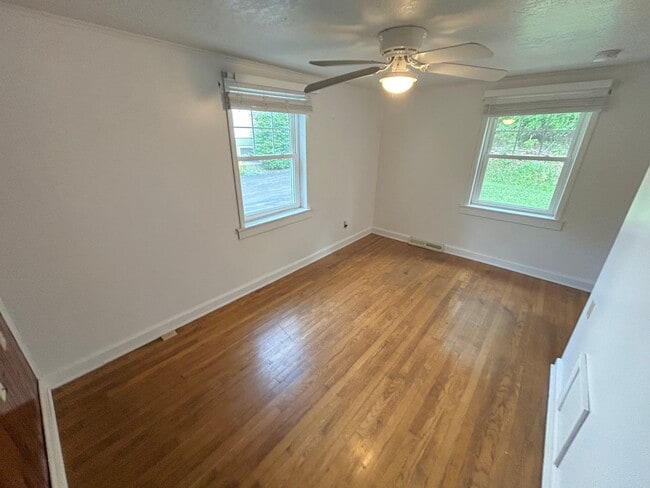 Building Photo - Four Bedroom House just outside Blacksburg