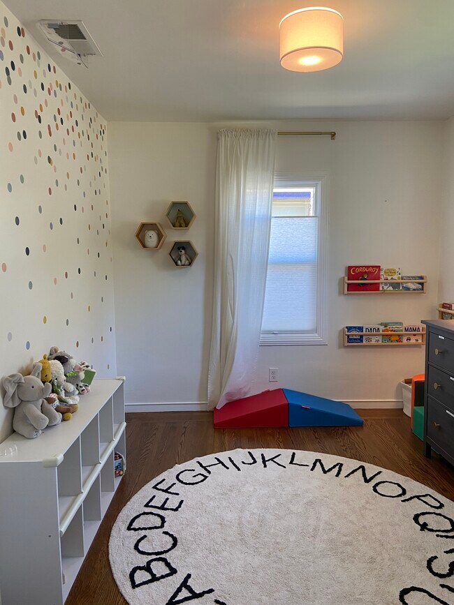 Bedroom 1 - 2034 Augustan Ave