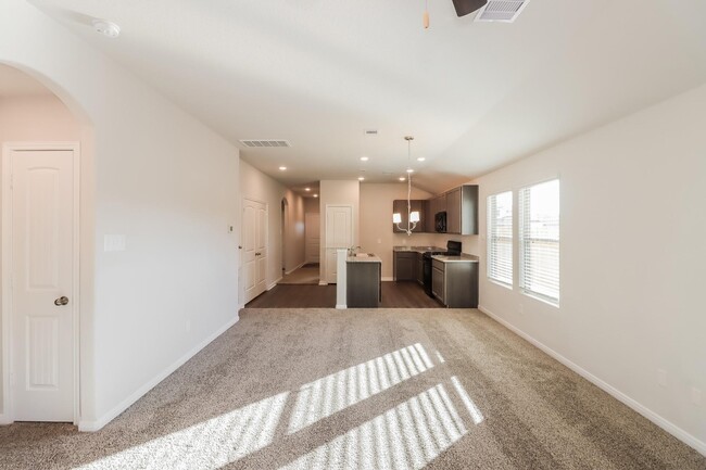 Building Photo - 25589 Roy Rogers Rd
