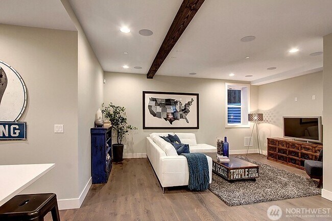 Building Photo - 4bd/3.5ba Kirkland Home
