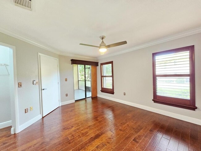 Building Photo - 7838 Sugar Bend Dr