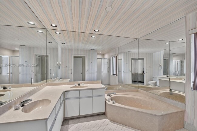 Building Photo - 5310 Fountains Dr S