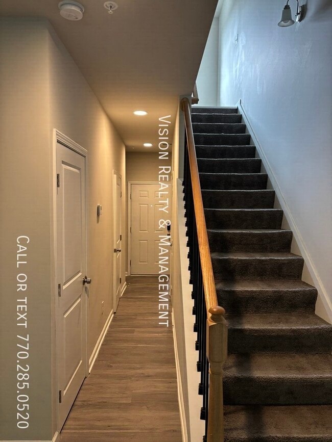 Building Photo - 8331 Triple Crown Dr