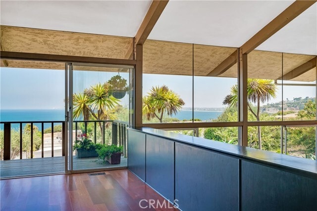 Building Photo - 1500 Paseo Del Mar