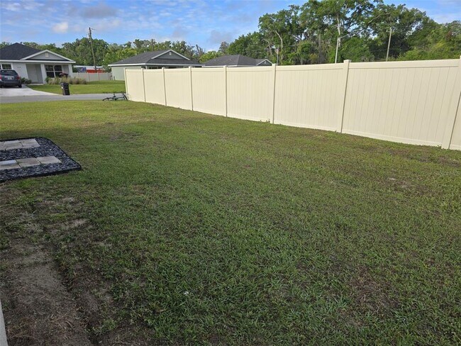 Building Photo - 10864 SE 66th Terrace