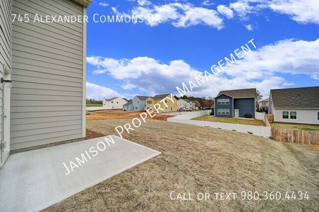 Building Photo - 745 Alexander Commons Dr