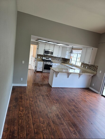 Building Photo - 25200 Jamawag Dr