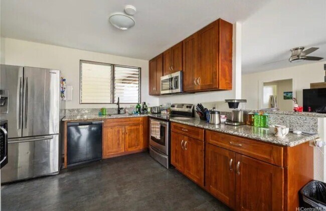 Building Photo - 45-254-254 Ka Hanahou Cir