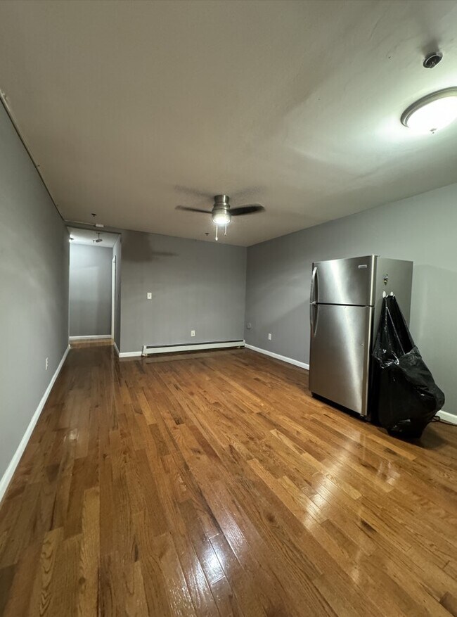 Unit 6 - 113 Ocean Ave