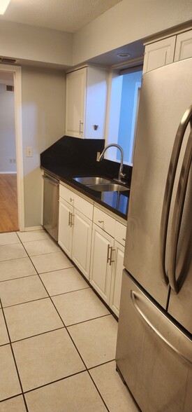 Building Photo - 500 Wichita Ave