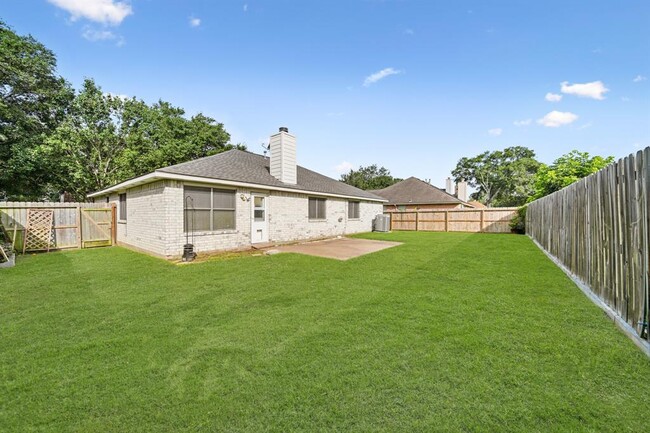Building Photo - 1242 Hunter Wood Dr