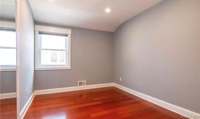 Building Photo - 88 Radford St