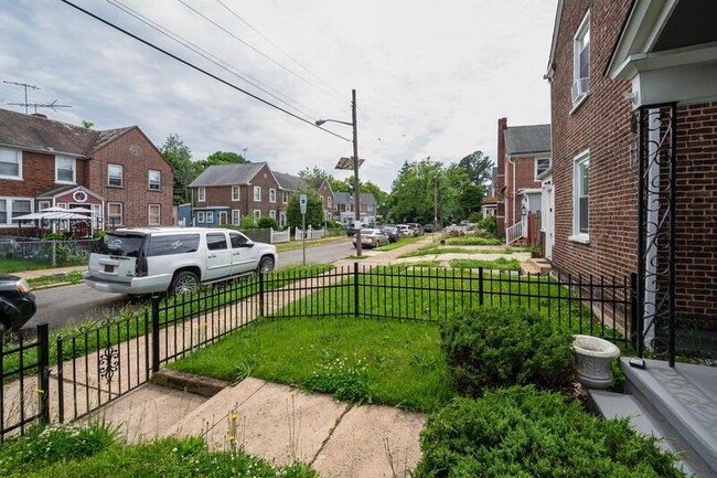 Building Photo - 1041 Ironside Rd