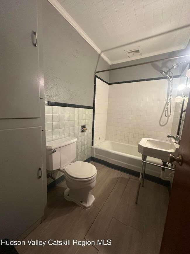 Building Photo - 6140 NY-9G