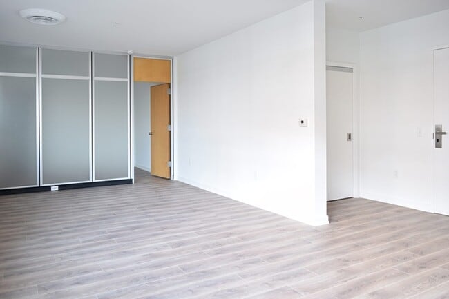 Floorplan - Interstate Flats