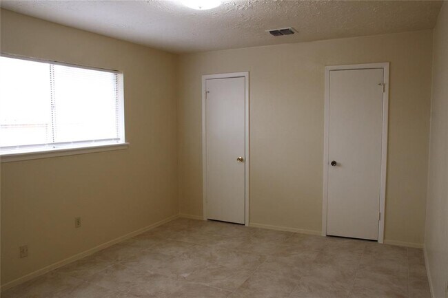 Building Photo - 11206 Hendon Ln