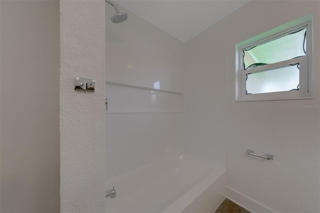 Building Photo - 315 82nd Ave