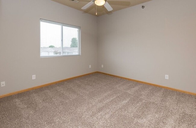 Building Photo - 1207 N 6th St