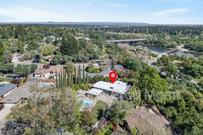Building Photo - 3937 Orangewood Dr