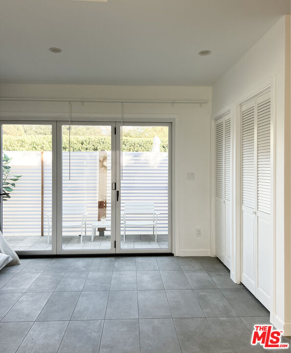 Building Photo - 4448 Elmer Ave