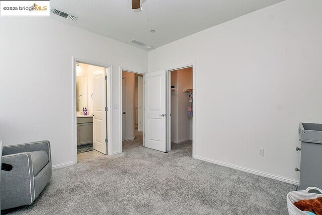 Building Photo - 278 Sespe Creek Ave.