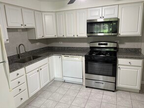 Building Photo - 509 Dempster St