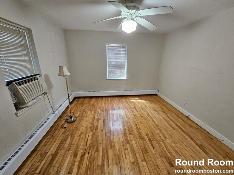 bedroom - 84 Boylston St