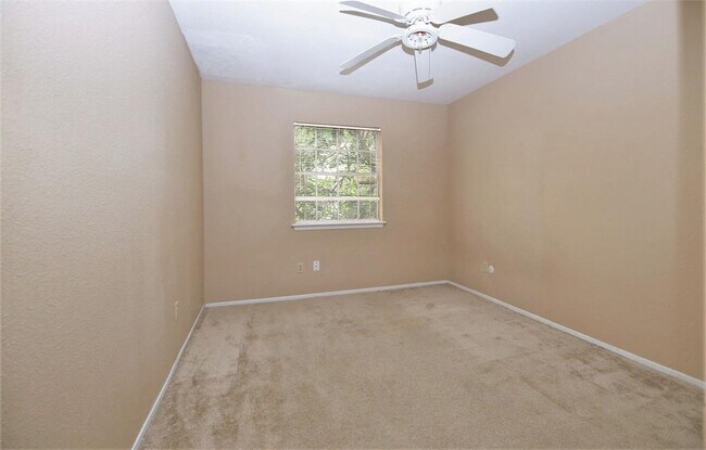 Building Photo - 9204 Campbell Rd