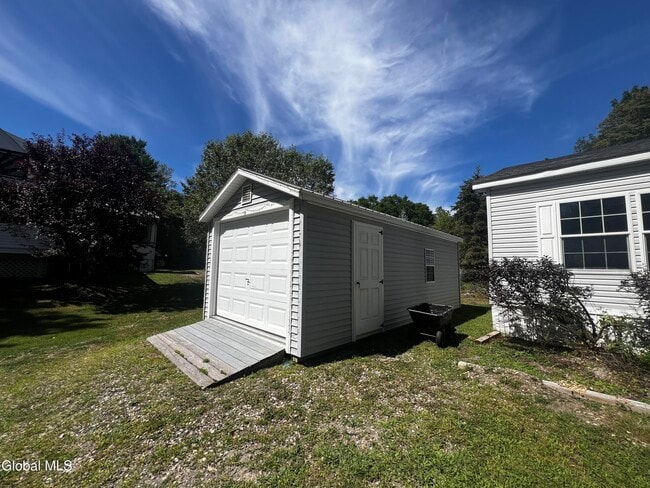 Building Photo - 362 Hoags Corners Rd