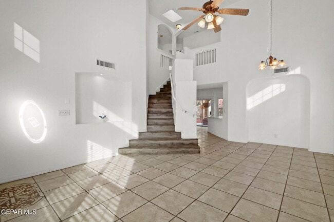 Building Photo - 636 Paseo Hermoso Dr
