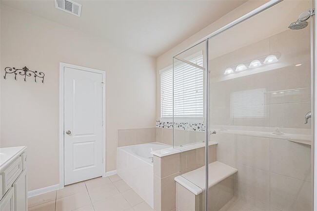 Building Photo - 3580 Falcon Way