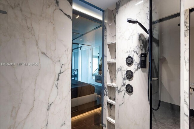 Building Photo - 1040 Biscayne Blvd