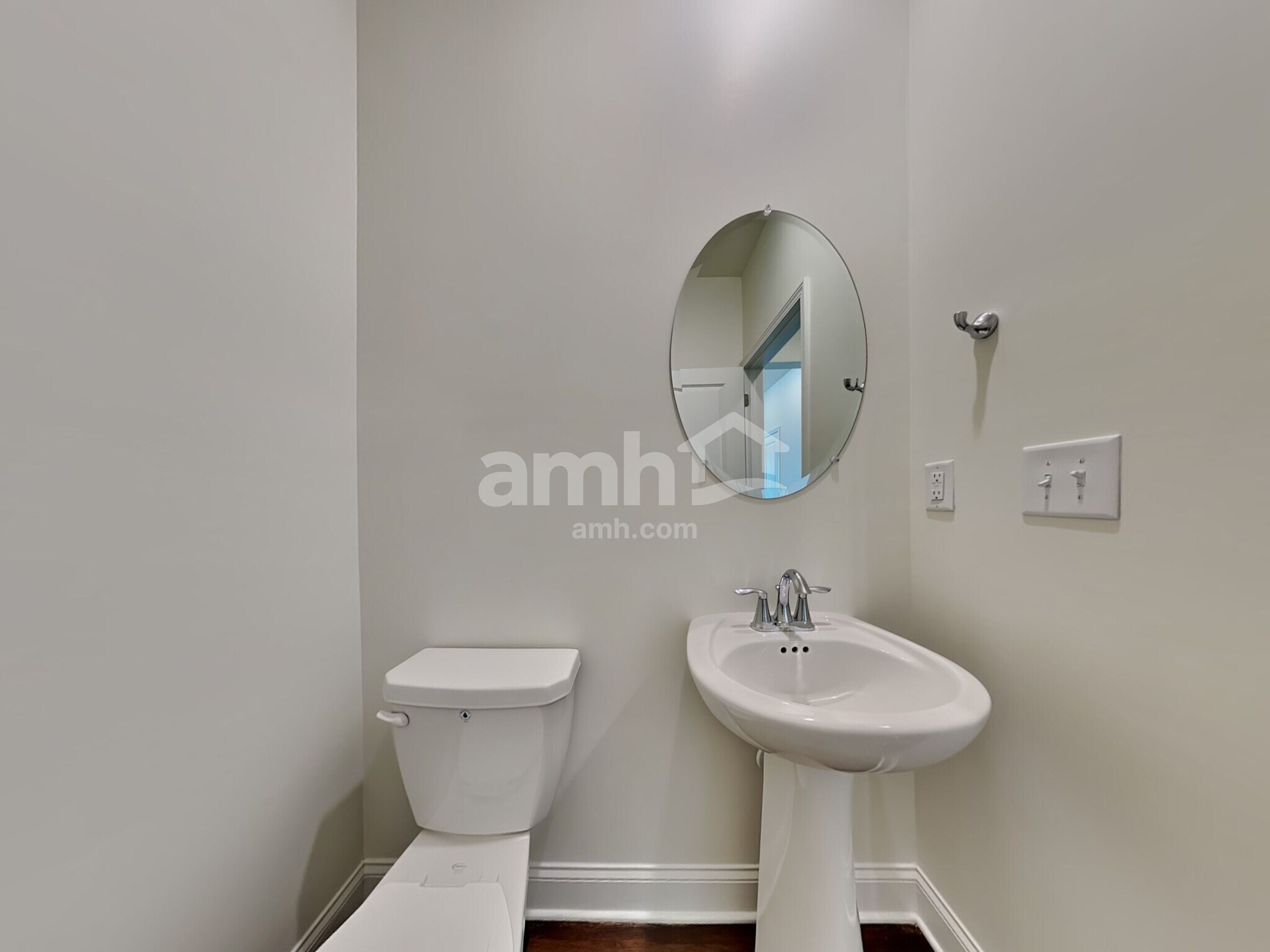 Building Photo - 113 Pecan Dr